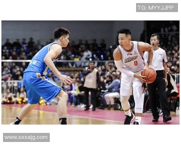 南京篮球队以96分稳居冠军赛积分榜首位争夺冠军的激烈竞争仍在继续